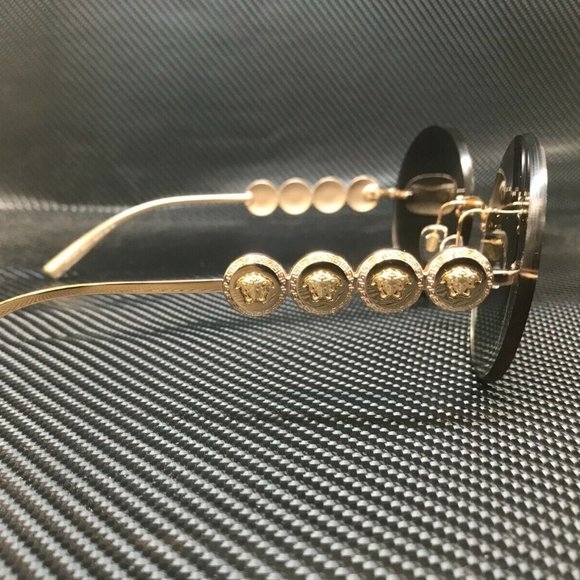 Versace Womens Gold Emblem Sunglasses!